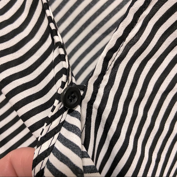 Badgley Mischka Striped Blouse - Picture 2 of 13